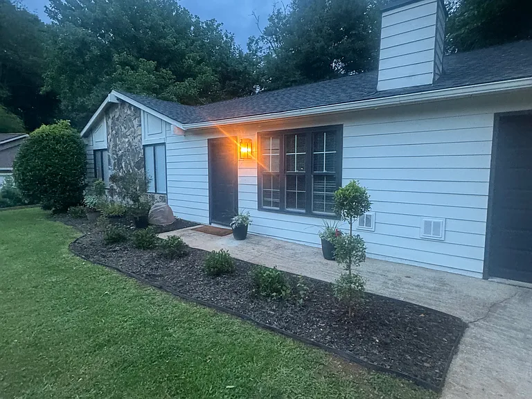 1050 Parkwest Ct — Photo 30