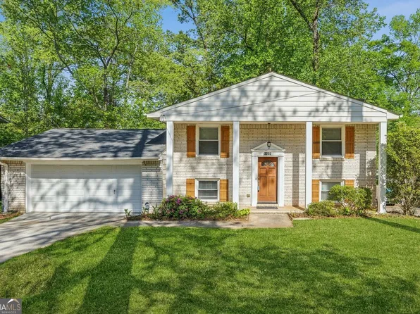 2202 Green Forrest Dr, Decatur, GA 30032