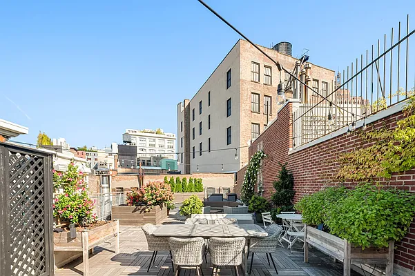 Rented by Douglas Elliman | media 39