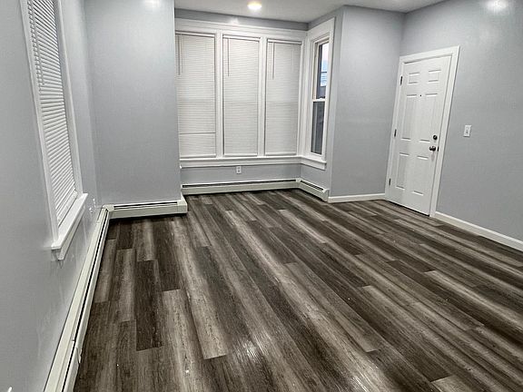 4th image of 36 Madison St Floor 2