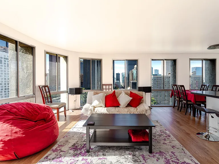 800 W 1st St #1105 — Photo 13