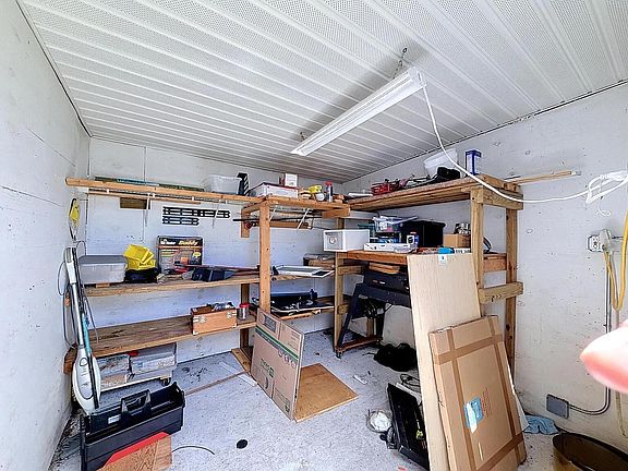 3rd image of 2573 NW 58th Avenue