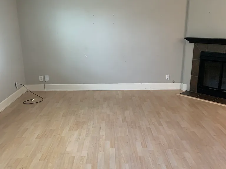 120 Villa Ave #B — Photo 3