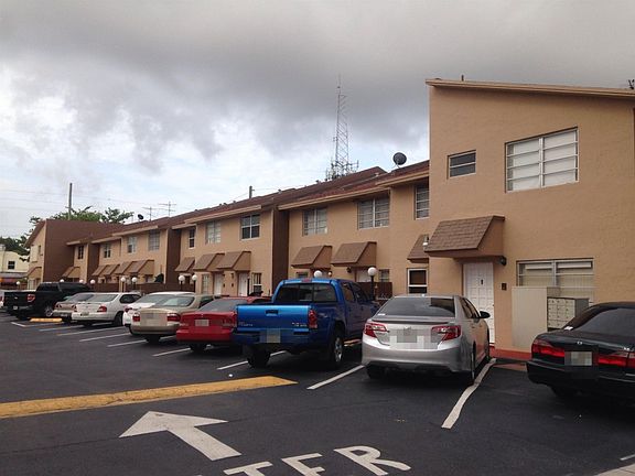 5th image of 401 NW 109th Ave APT 6