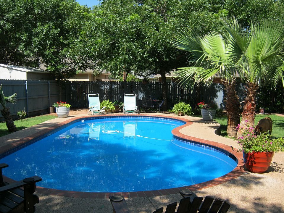 1st image of 2134 S Elmwood Dr