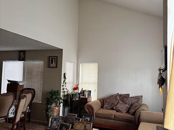 4th image of 2521 N 89TH Avenue