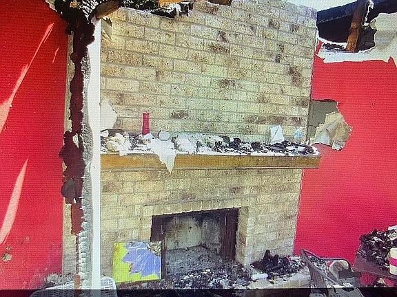 3rd image of 554 Vista Dr