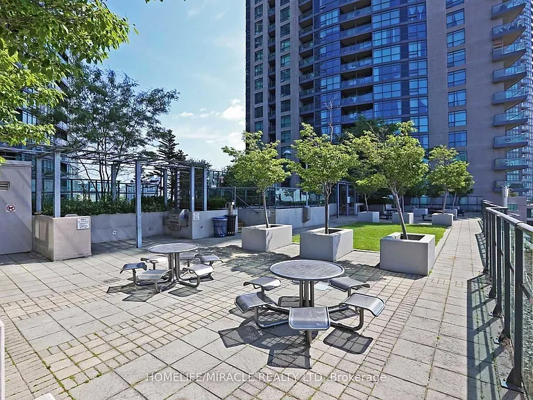 231 Fort York Blvd #2310 — Photo 23