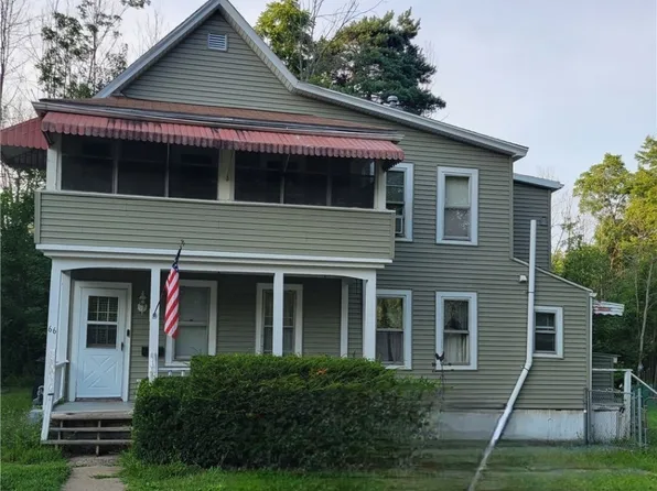 66 York St, Angola, NY 14006