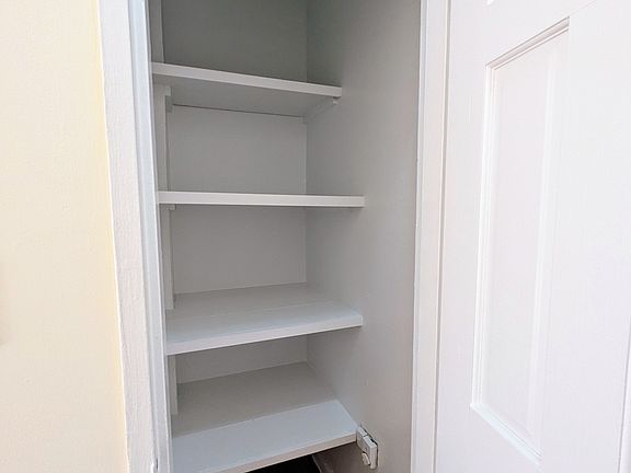 5th image of 409 E 78th St APT A