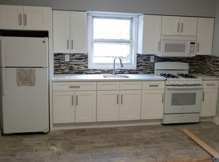 207 3rd St #1, Newark, NJ 07107