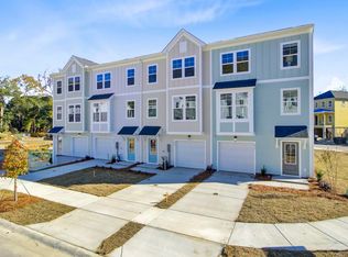 415 Caledon Ct, Johns Island, SC 29455