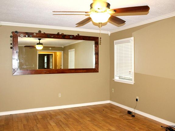 3rd image of 2108 Center St