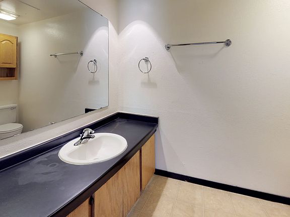 5th image of 10 Langdon St APT O