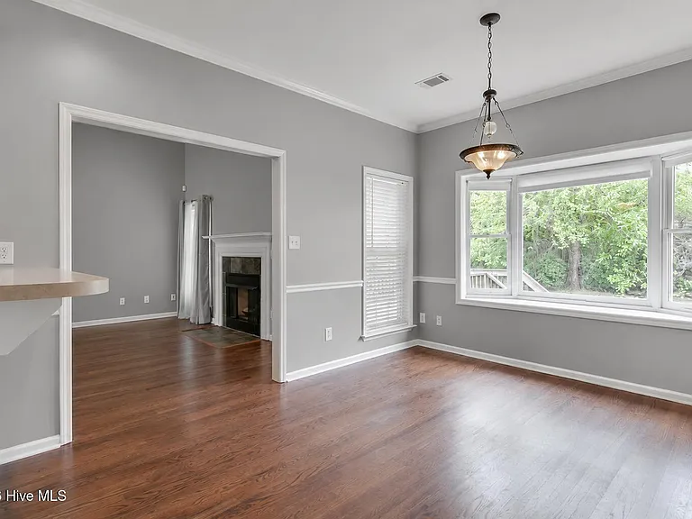 4325 Colony Sq — Photo 13