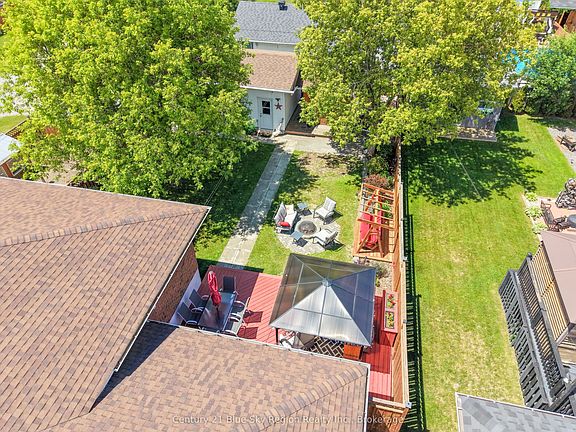 3rd image of 41 Michaud St