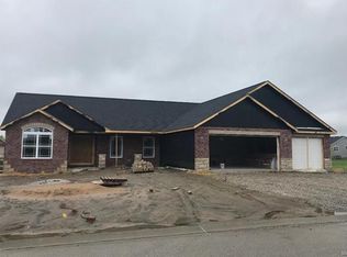 1003 Kankakee Trl, Mascoutah, IL 62258