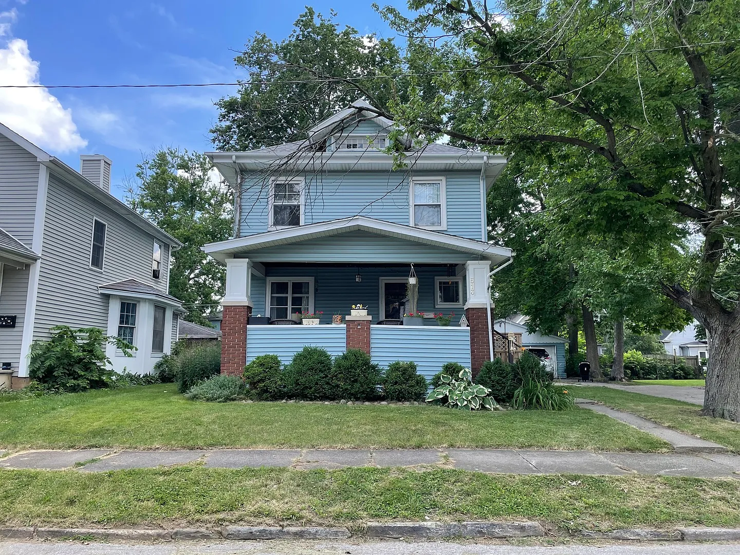 513 E Mulberry St photo 1