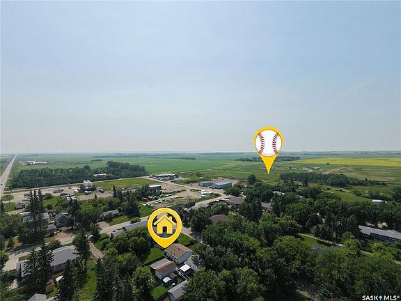 3rd image of 86 1st STREET SW