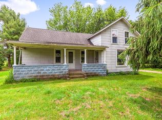 10407 Deerfield Rd, Blissfield, MI 49228