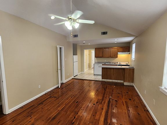 2nd image of 1139 Burdette St
