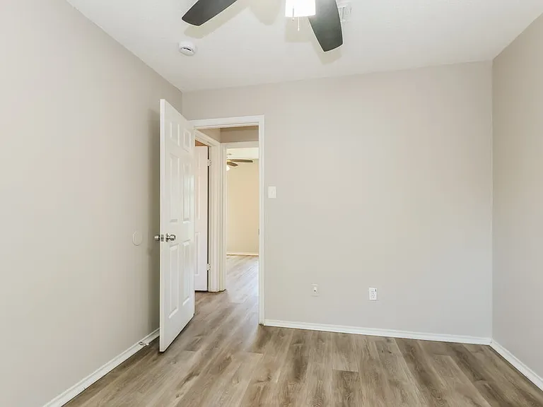 17003 Spruce Run Dr — Photo 14