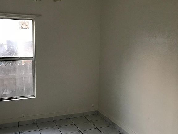 3rd image of 635 W 8th St