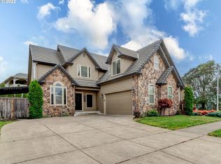 3435 Meadow View Dr, Eugene, OR 97408