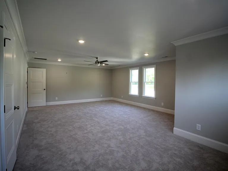 1028 Phelps West Rd — Photo 31