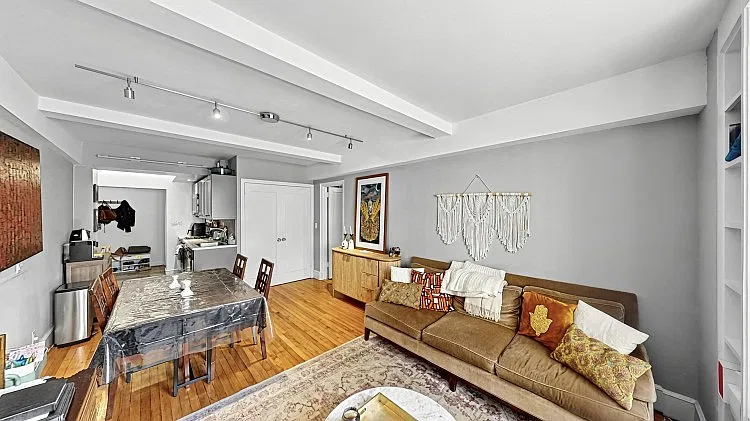 50 West 72nd Street — Photo 3