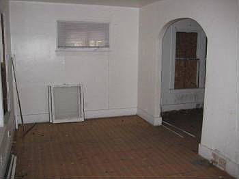 5th image of 8035 E Hollywood St