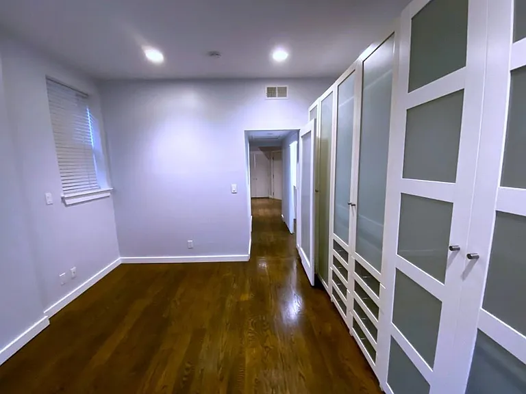 723 Willow Ave #1R — Photo 10