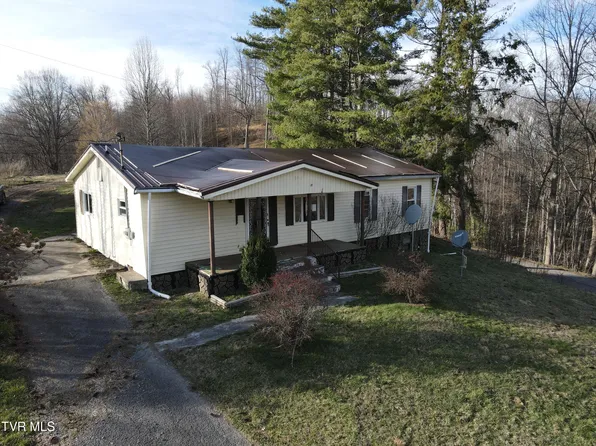 3849 Nealy Rdg, Clinchco, VA 24226