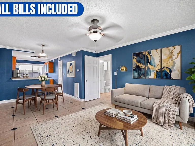 1220 Shadowdale Dr #6 — Photo 1