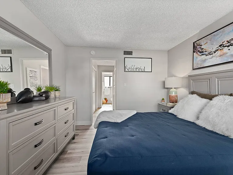 The Rev Apartment Homes — Photo 6