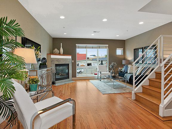 2nd image of 772 S Van Ness Ave APT 1
