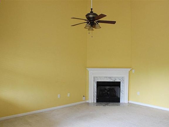 2nd image of 1848 Harmon Dr