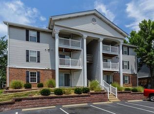 4309 Arrow Tree Dr APT B, Saint Louis, MO 63128