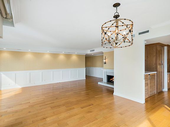 4th image of 1007 Ocean Ave #Penthouse 2