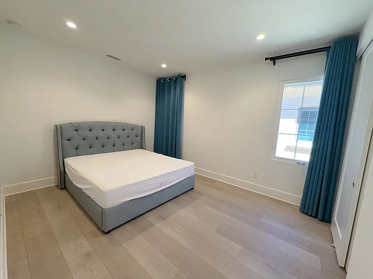 160 Statura — Photo 13