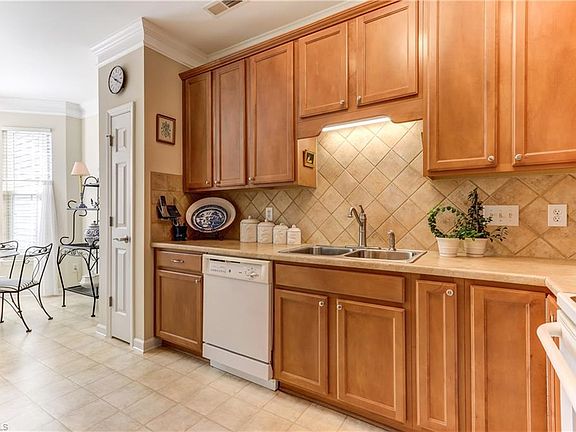 3rd image of 203 Channel Cove Ct