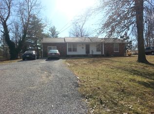 1007 W Grand Ave, Carterville, IL 62918