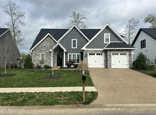 439 Ironwood Ln, Loudon, TN 37774