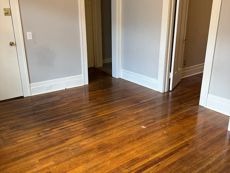 6 Canterbury Rd #1 — Photo 4