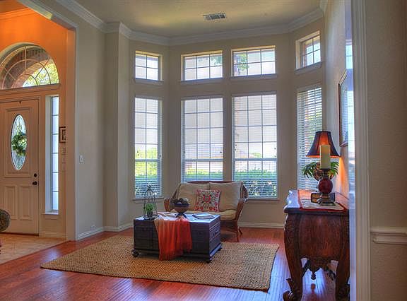 4th image of 9 Brook Hollow Ct
