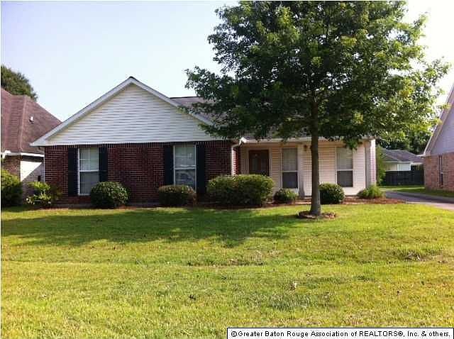 1st image of 38244 Jennifer Ct