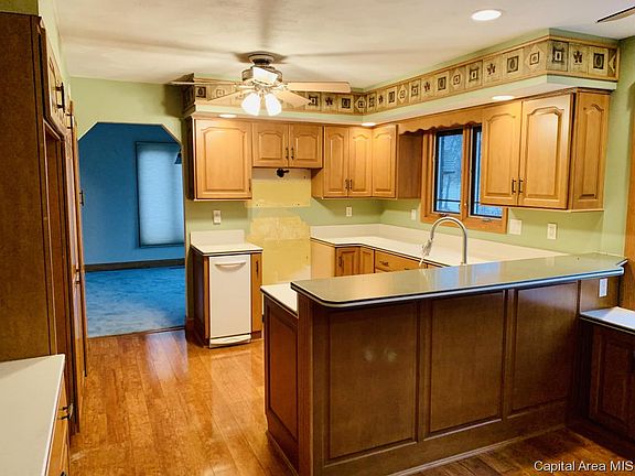 2nd image of 880 Walnut Knob