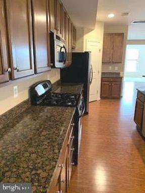 4th image of 7722 Cedar Branch Dr
