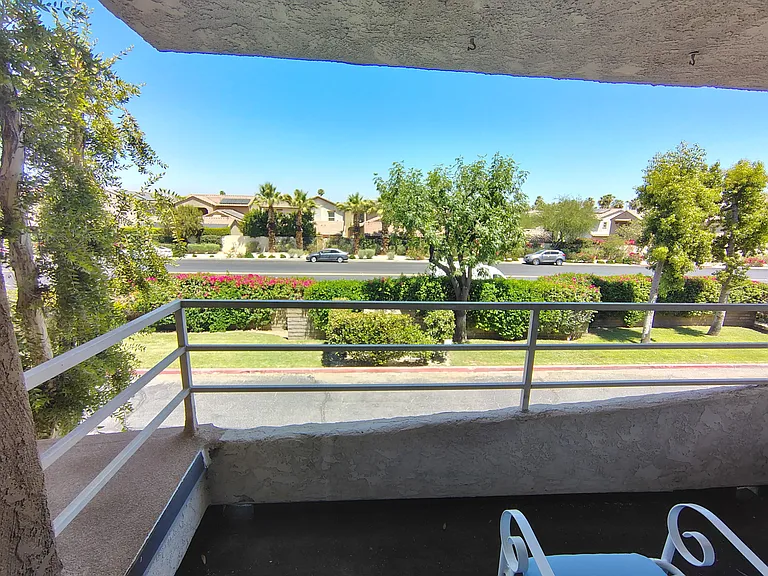 467 S Calle El Segundo #D2 — Photo 9
