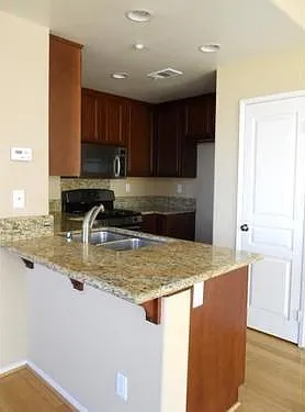 3 bed, 1228 sqft, $1,075 — Photo 2
